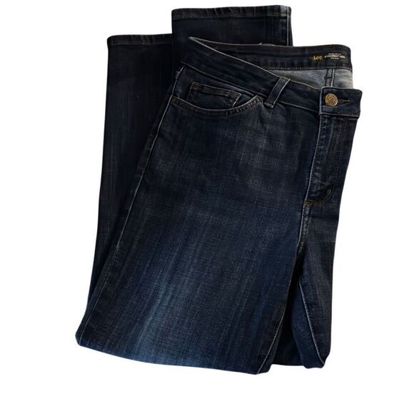Lee Regular Fit, Straight Leg, Mid Rise Jeans. Size 14 Short. - Picture 8 of 10